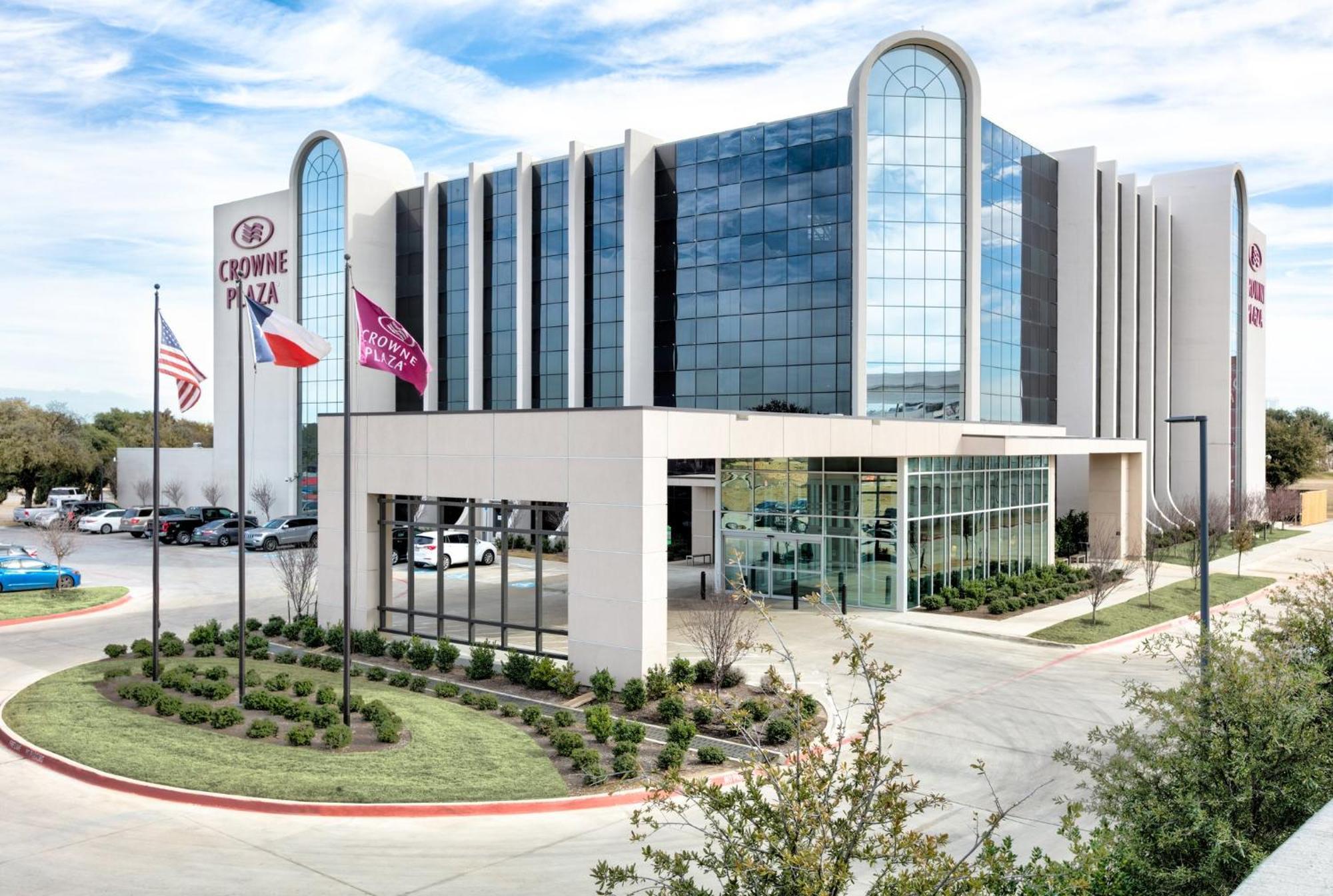 Crowne Plaza Suites Arlington, An Ihg Hotel Exterior foto